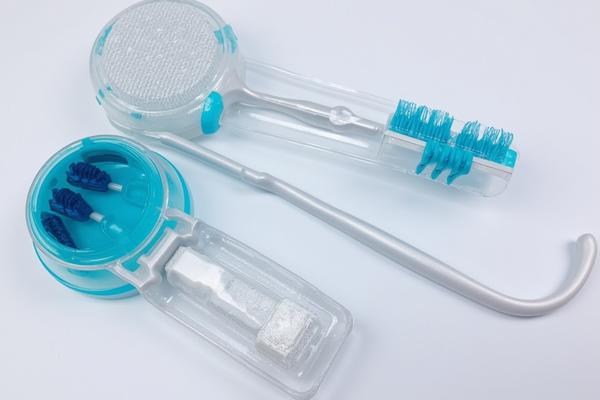 冷光美白與皓齒美白有何區別？香港人北上深圳睇牙的實務觀察